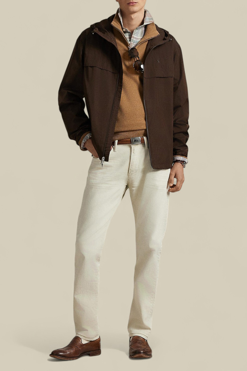 תמונת כל הלוק של ז'קט רוח